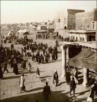 الأسواق والخانات في الموصل القديمة من خلال بعض سجلات المحكمة الشرعية 