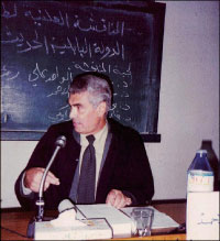 الدكتور سامي سعيد الاحمد من المؤرخين العراقيين البارزين