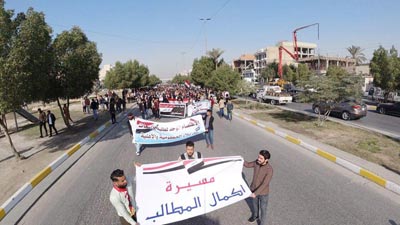 مسيرات حاشدة في النجف و كربلاء وبابل: الإضراب مستمر 