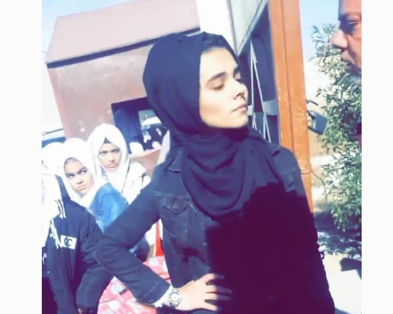 الطالبة زينب..  شاغلة مواقع التواصل في العراق 