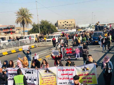 الناصرية تطالب باستفتاء لاختيار بديل علاوي وتهدّد: سنقف على أعتاب الخضراء